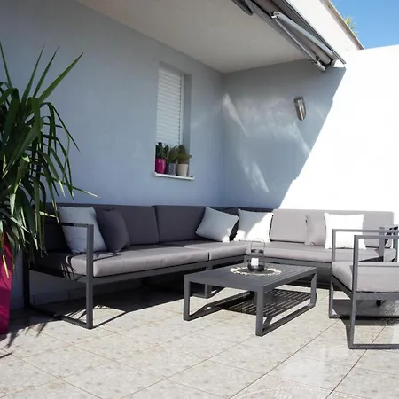 Apartment Luxury Julija *