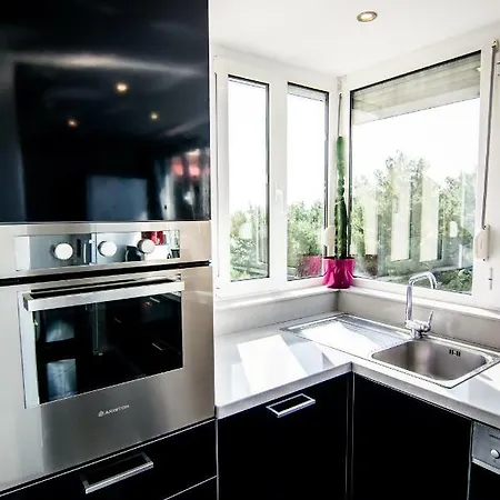 Apartment Luxury Julija *